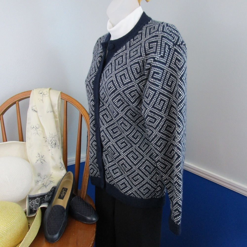 🌹HP🌹 VTG Aztec Pattern Cardigan 100% Alpaca Wool - Picture 2 of 8